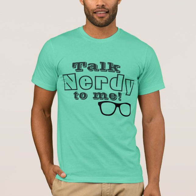 Camiseta Conversa Nerdy a mim t-shirt (Frente)