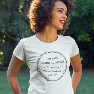 Camiseta Conversando Com Minha Ideia Engraçada De Dom Humor