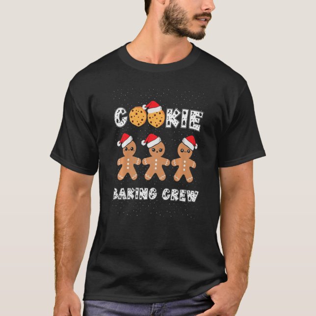 Camiseta Cookie Baking Crew Gingerbread Men With Xmas Hats  (Frente)