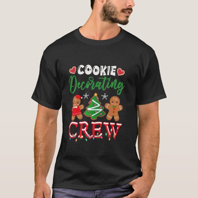 Camiseta Cookie Decorando Tripulação de Natal Longa Folha (Frente)