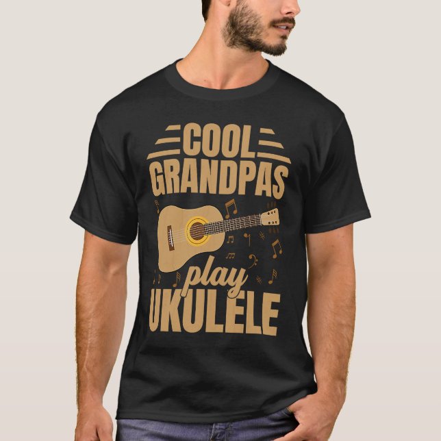 Camiseta Cool Grandpas Play Ukulele  Player Music  Graphic (Frente)