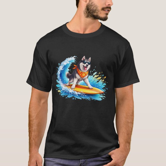Camiseta Cool husky dog surfing on a wave (Frente)