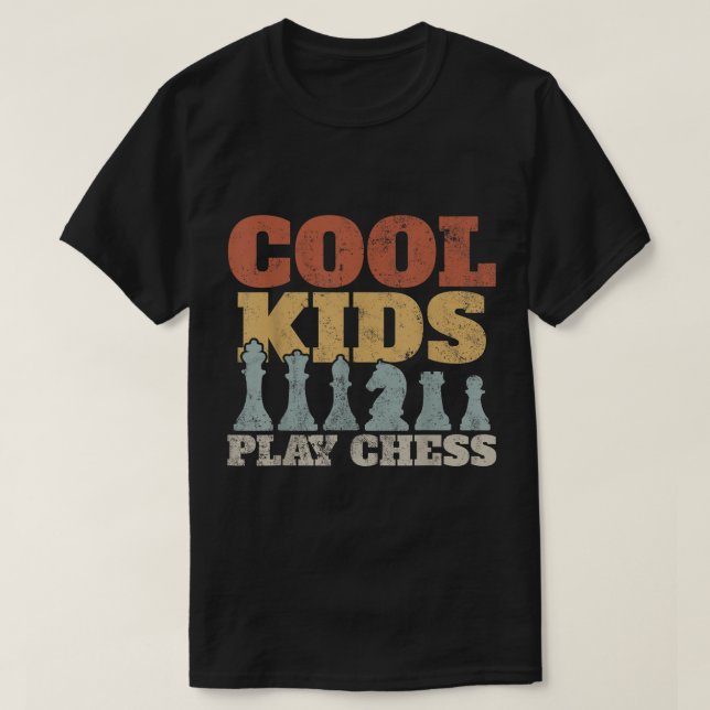 Camiseta Cool Kids Play Chess Design (Frente do Design)