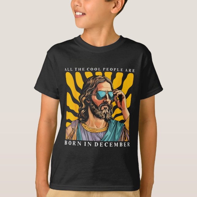 Camiseta Cool People Are Born In December Christian Jesus C (Frente)