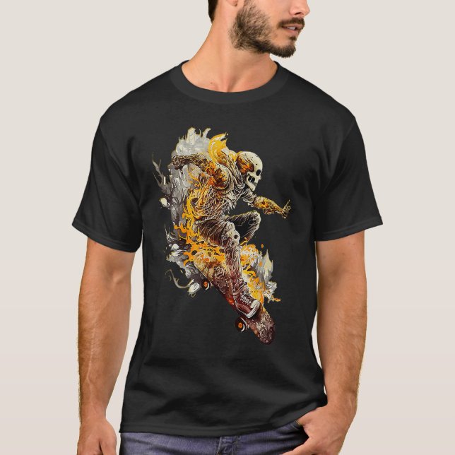 Camiseta Cool Skateboarding Skeleton with Flames Fun Skateb (Frente)