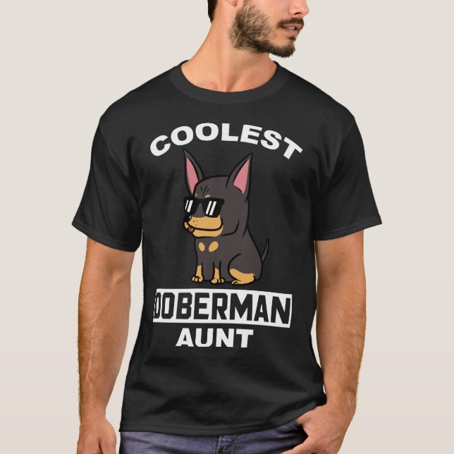 Camiseta Coolest Doberman Aunt (Frente)