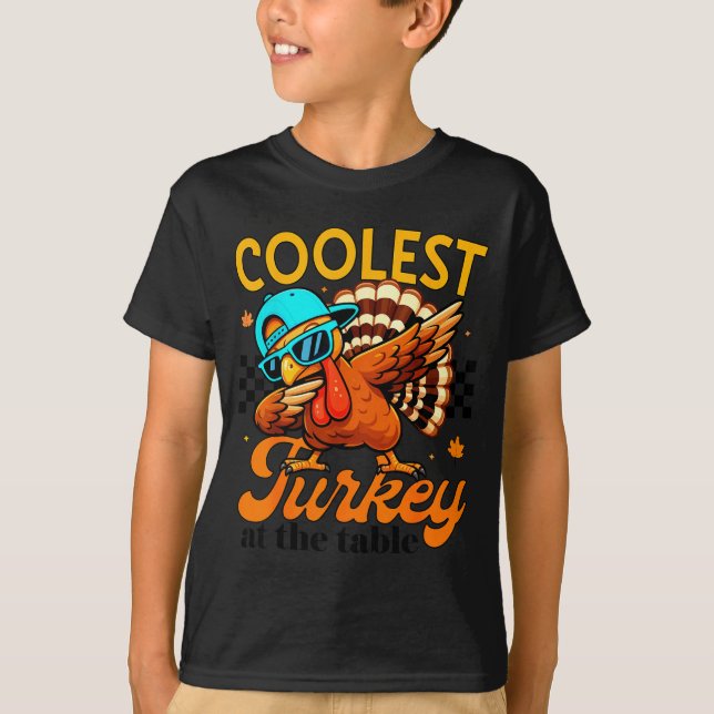 Camiseta Coolest Turkey At Table Funny Bird Toddler Boys Th (Frente)