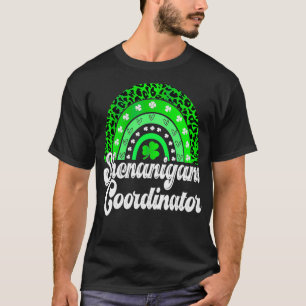 Camiseta Coordenador Shenanigans Dia de São Patrício Arco-Í