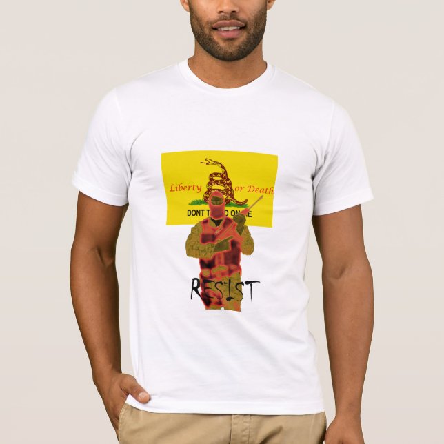 Camiseta cópia do treadonme, rsist (Frente)