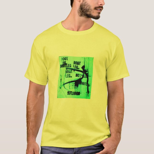 Camiseta cópia ilegal 2 (Frente)
