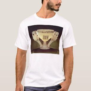 Camiseta Copo de bebendo sob a forma do metade-aberto