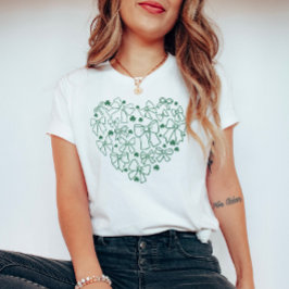 Camiseta Coquette Clover Heart - Rua. Dia de Patrick