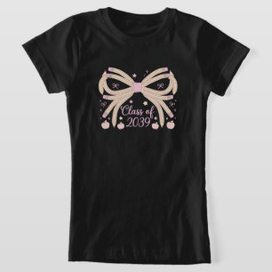 Camiseta Coquette Turma de 2039   Laço de Lápis Ki