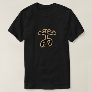 Camiseta Coqui Taino sobre madeira