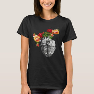 Camiseta Coração Anatômico E Flores Mostre Seu Amor Mulhere