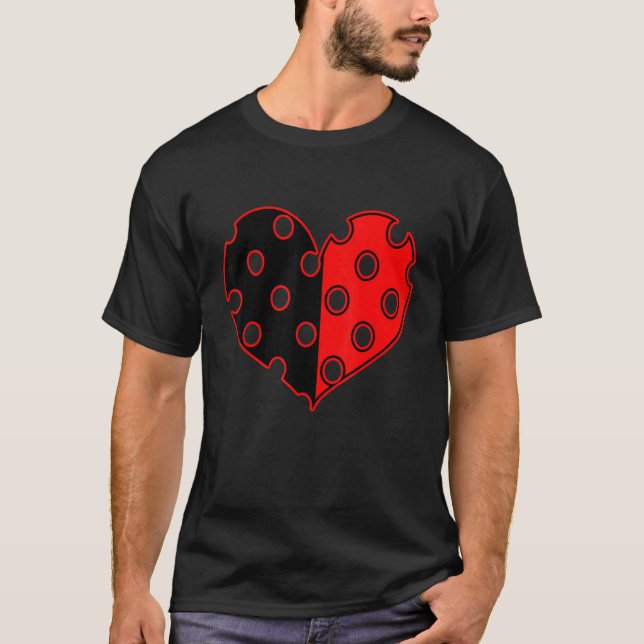 Camiseta Coração bolinhas em PRETO E VERMELHO (Frente)