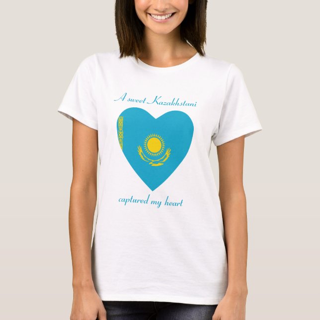 Camiseta Coração com a Bandeira do Cazaquistão (Frente)