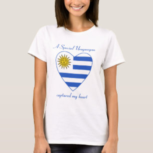 Camiseta Coração com a Bandeira do Uruguai
