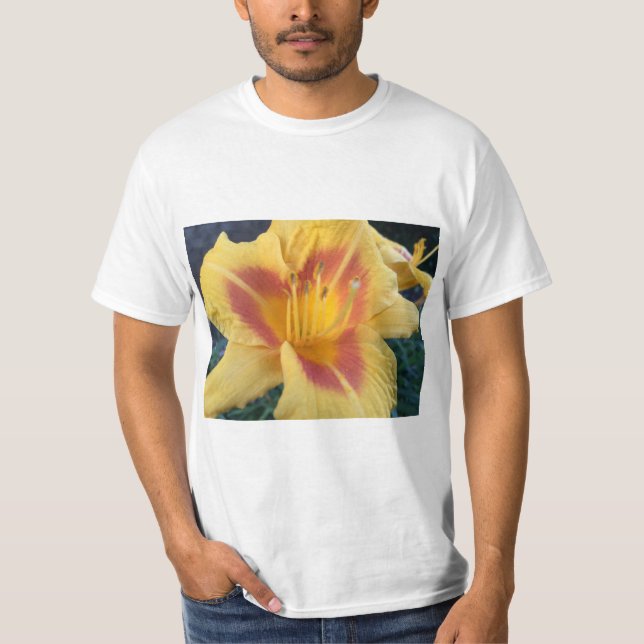 Camiseta Coração das Flores - T-shirt (Frente)