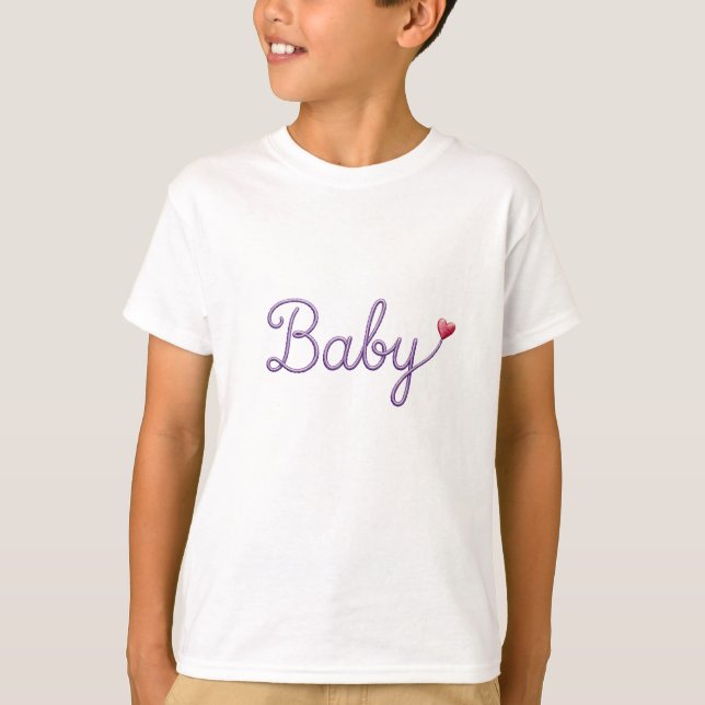 Camiseta Coração de Bebê Bordado (Frente)