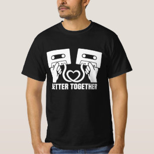 Camiseta Coração de Cassete Retro Design Melhor Juntos