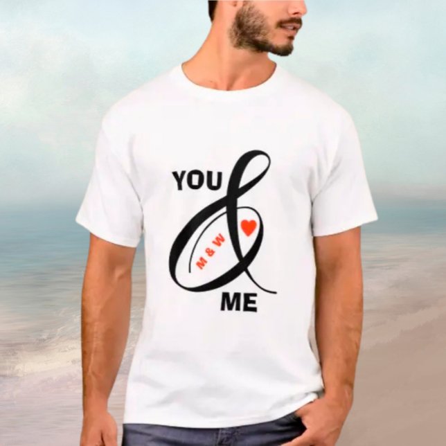 Camiseta Coração de Iniciais Românticos Personalizados (Criador carregado)