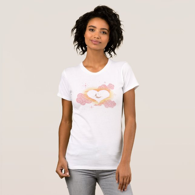 Camiseta Coração de Sonho Celestial - Lua Crescente e Nuvem (Frente Completa)
