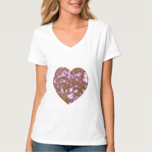 Camiseta Coração de Textura Dourada e Rosa de Paixão