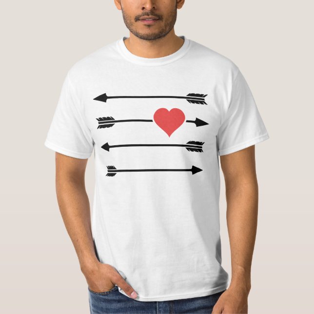 Camiseta Coração do dia dos namorados da seta do Cupido (Frente)