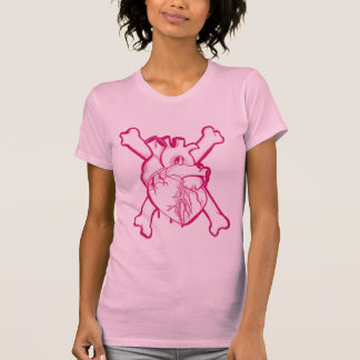 Camiseta Coração e crossbones