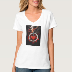 Camiseta Coração em Fogo - Tee Gráfico de Amor Apaixonado