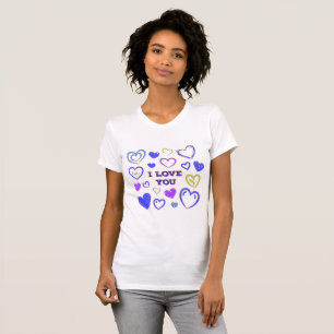 Camiseta Coração Fofo Desenhado à Mão