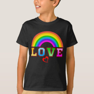 Camiseta Coração Vermelho Arco-Íris Colorido Amor