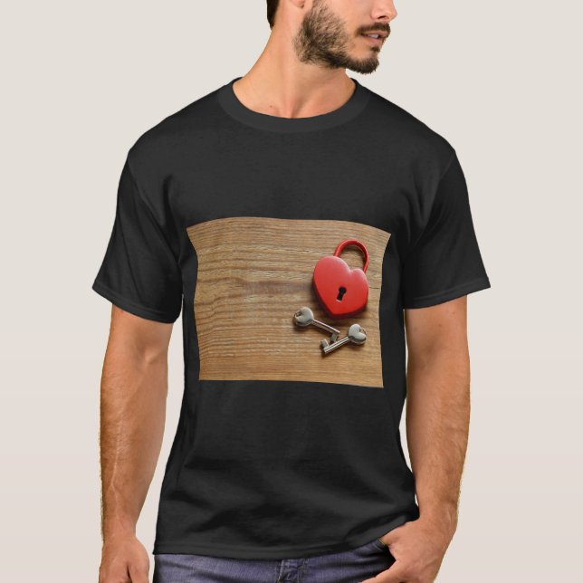 Camiseta Coração Vermelho com Bloqueio e Chave (Frente)