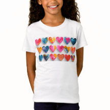 Corações com marcas de desenho e gotas