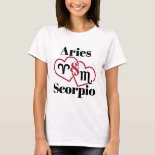 Camiseta Corações de Aries e Scorpio Casal de Astrologia Zo