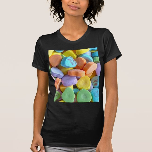 Camiseta Corações Doces Coloridos (Frente)