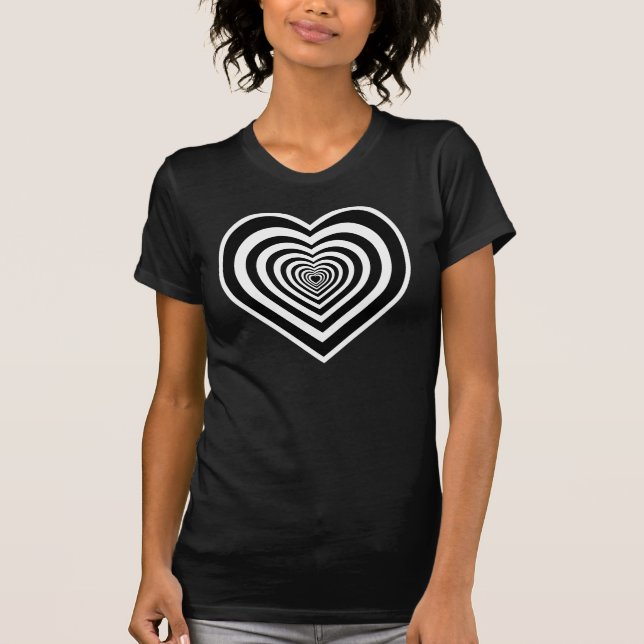 Camiseta Corações pretos & brancos bonitos (Frente)