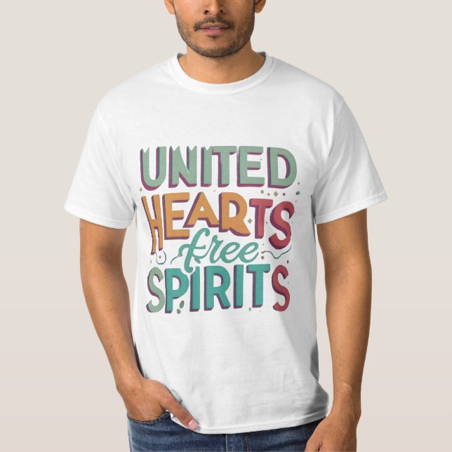 Camiseta Corações Unidos, T-Shirt Livre (Frente)