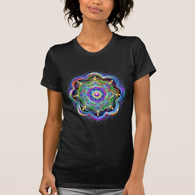 Camiseta Cores do Universo Mandala (Frente)