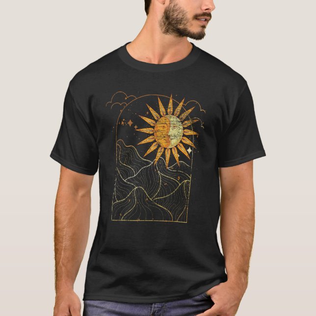 Camiseta Corpos Celestes Sol Lua Boêmia Astro (Frente)