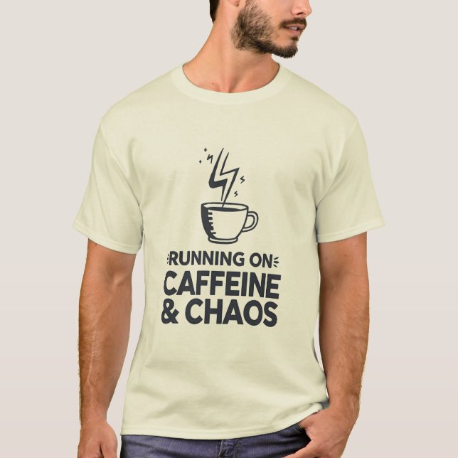 Camiseta Correndo em Cafeína e Caos (Frente)