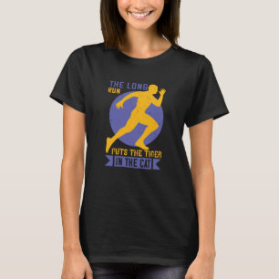 Camiseta Correndo - Longa corrida coloca tigre no gato