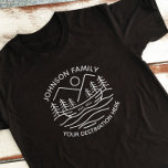Camiseta Correspondência de Grupo de Férias de Camping do L<br><div class="desc">Procurando comemorar suas férias de lago e acampamento? Nossas camisetas de férias personalizadas são perfeitas para reuniões familiares, viagens de grupo e aventuras ao ar livre. Personalize-os com o nome da sua família ou grupo e o ano de férias para uma manutenção única. Ordene hoje e acalme as memórias para...</div>