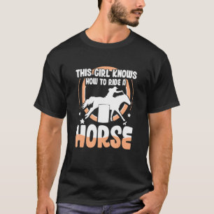 Camiseta Corrida de Barril de Cavalos esta garota sabe anda