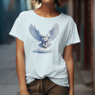 Camiseta Coruja das Neves no Meio de um Swoop em aquarela