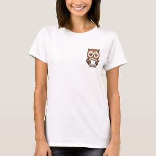 Camiseta Coruja de desenho animado cansada segurando caneca