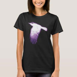 Camiseta Corvo Branco e Roxo Voando