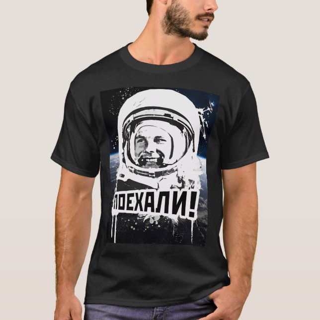 Camiseta Cosmonaut Gagarin aqui vai (Frente)