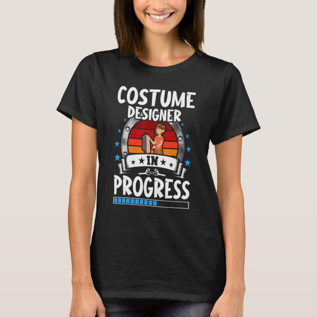 Camiseta Costume Designer In Progress Trainee Student (Frente)
